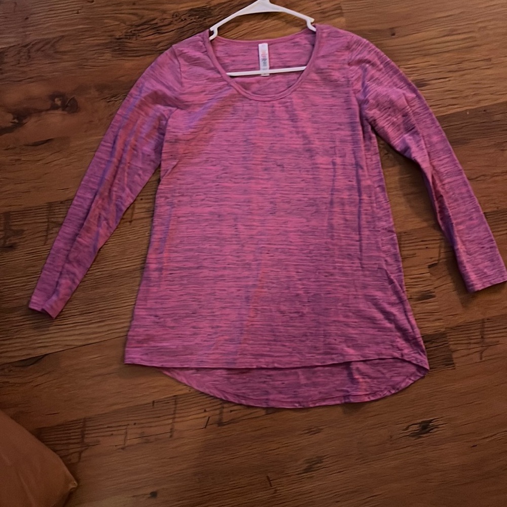 New Lularoe top size XS long sleeves